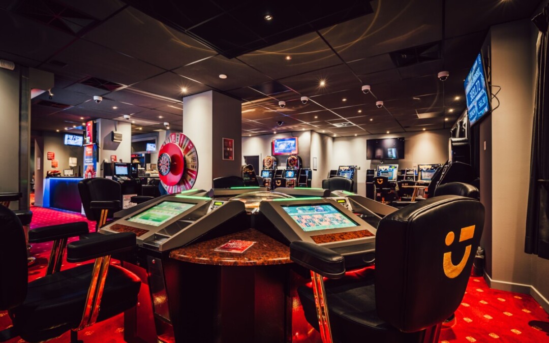 Salle de jeux Circus Casino Comines. Machines à sous, dice, slots, roulette électronique à jackpot.